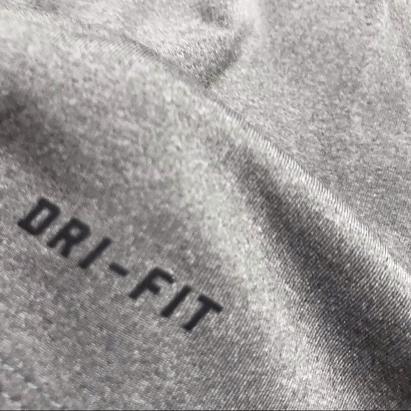 🆕🔥NIKEPRO DRI FIT REALLY CUTE SILKY SOFT GRAY&WHITE STRIPED V-NECK&BLACK SHIRT - Picture 10 of 16